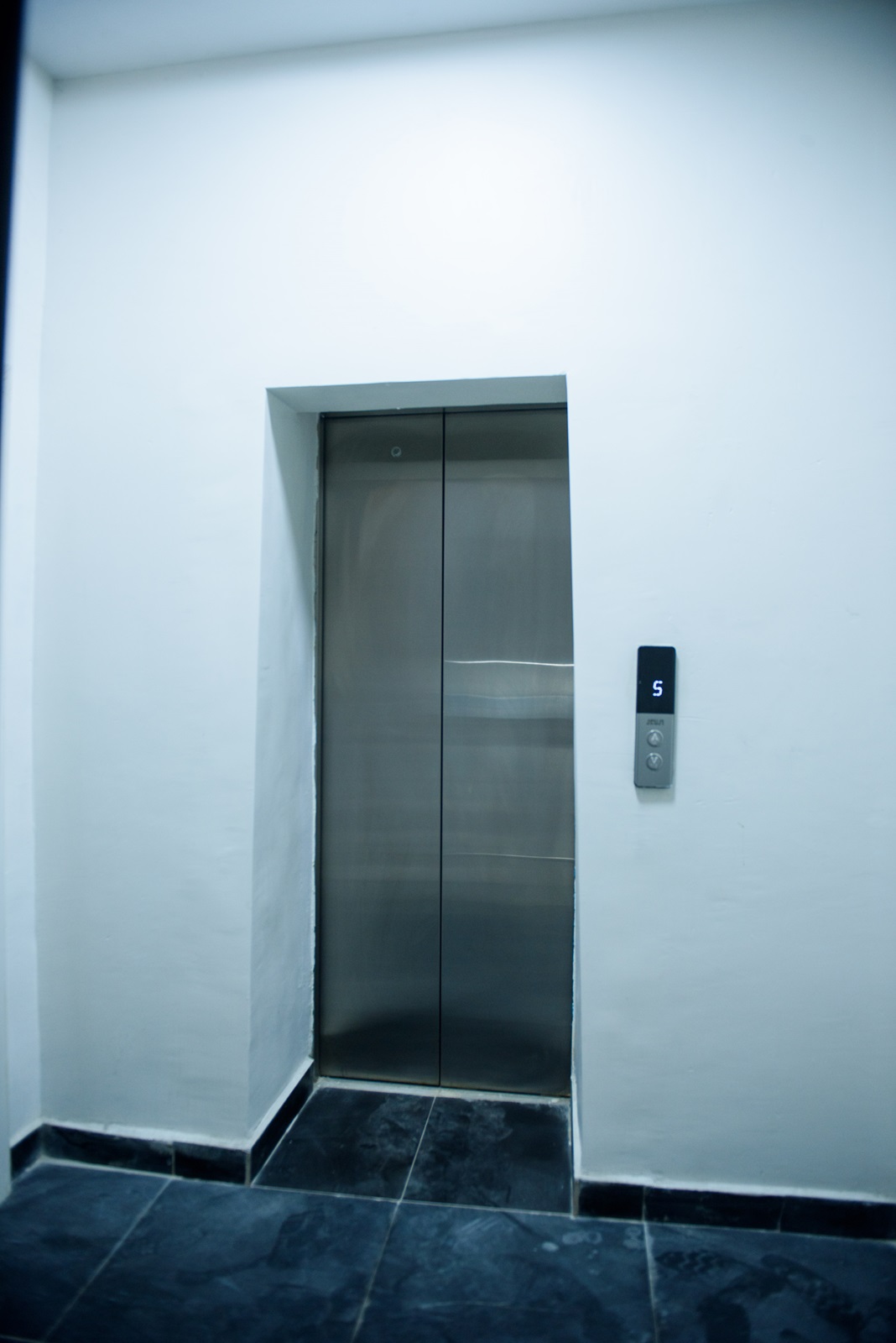 Modern Elevator
